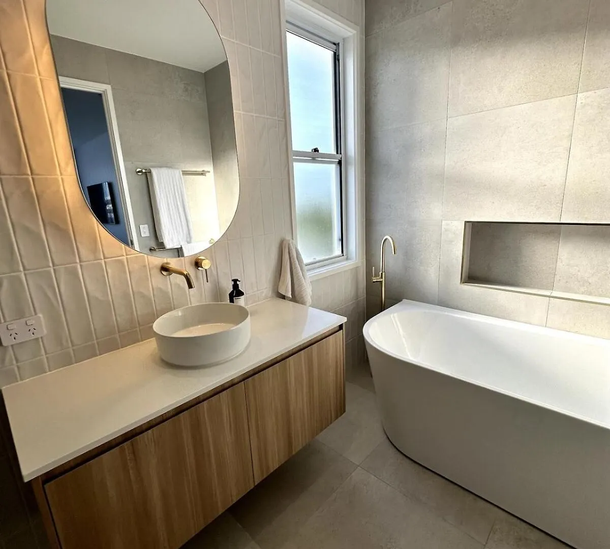 Coco Haus - Luxury Family Oasis With Heated Pool Villa Palmview