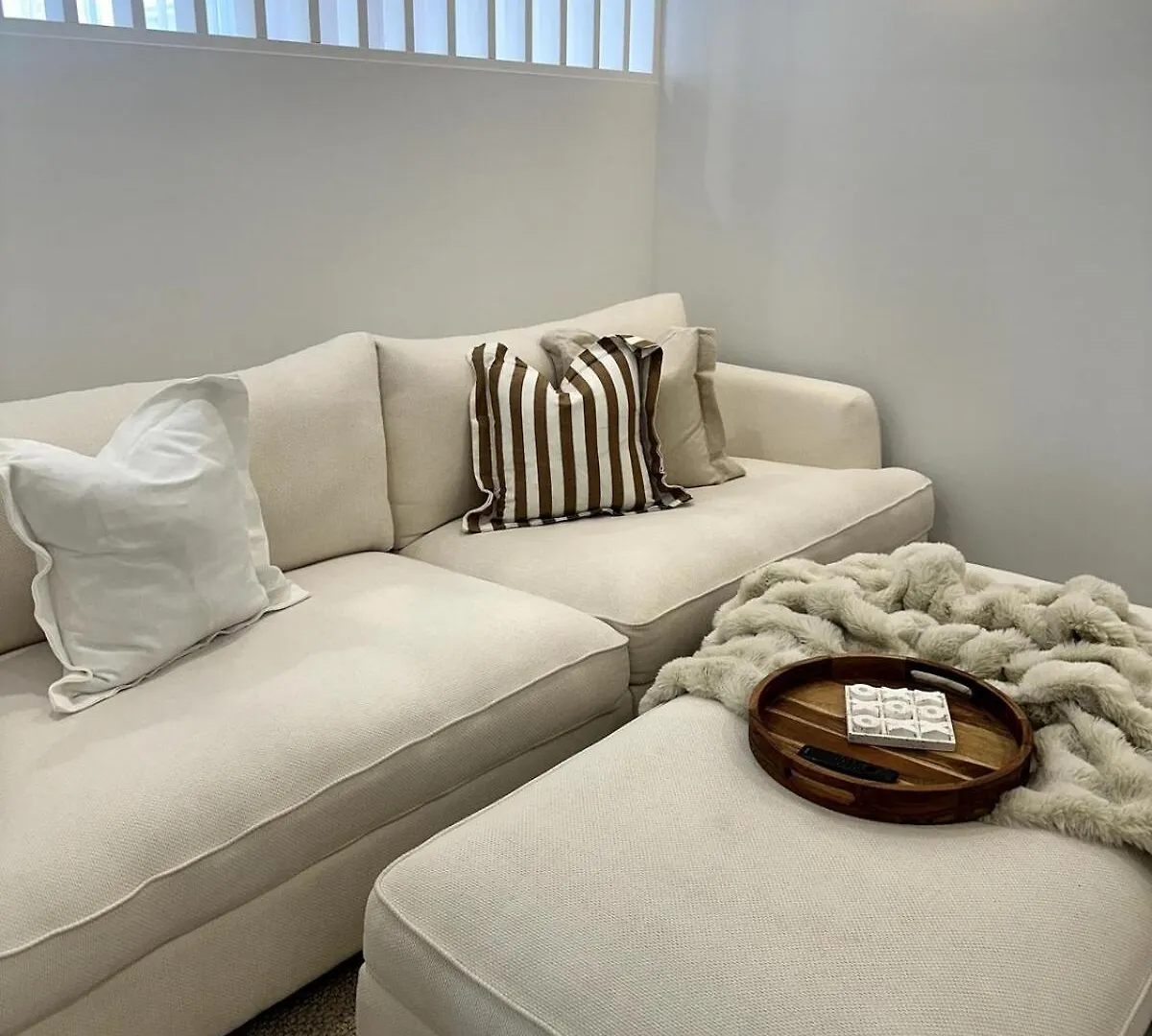 Coco Haus - Luxury Family Oasis With Heated Pool Villa Palmview 0*,  Australia