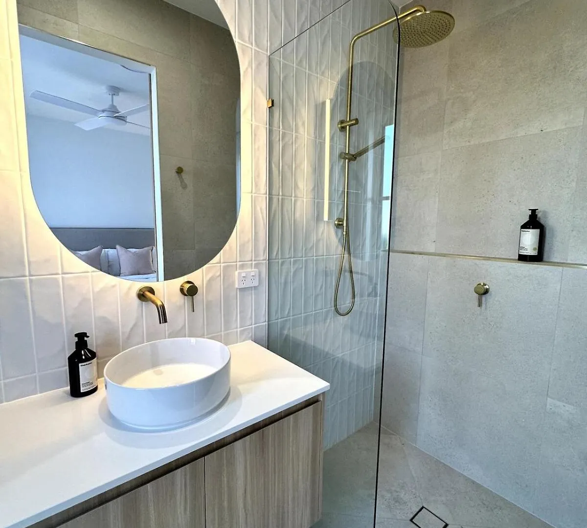 Coco Haus - Luxury Family Oasis With Heated Pool Villa Palmview 0*,  Australia